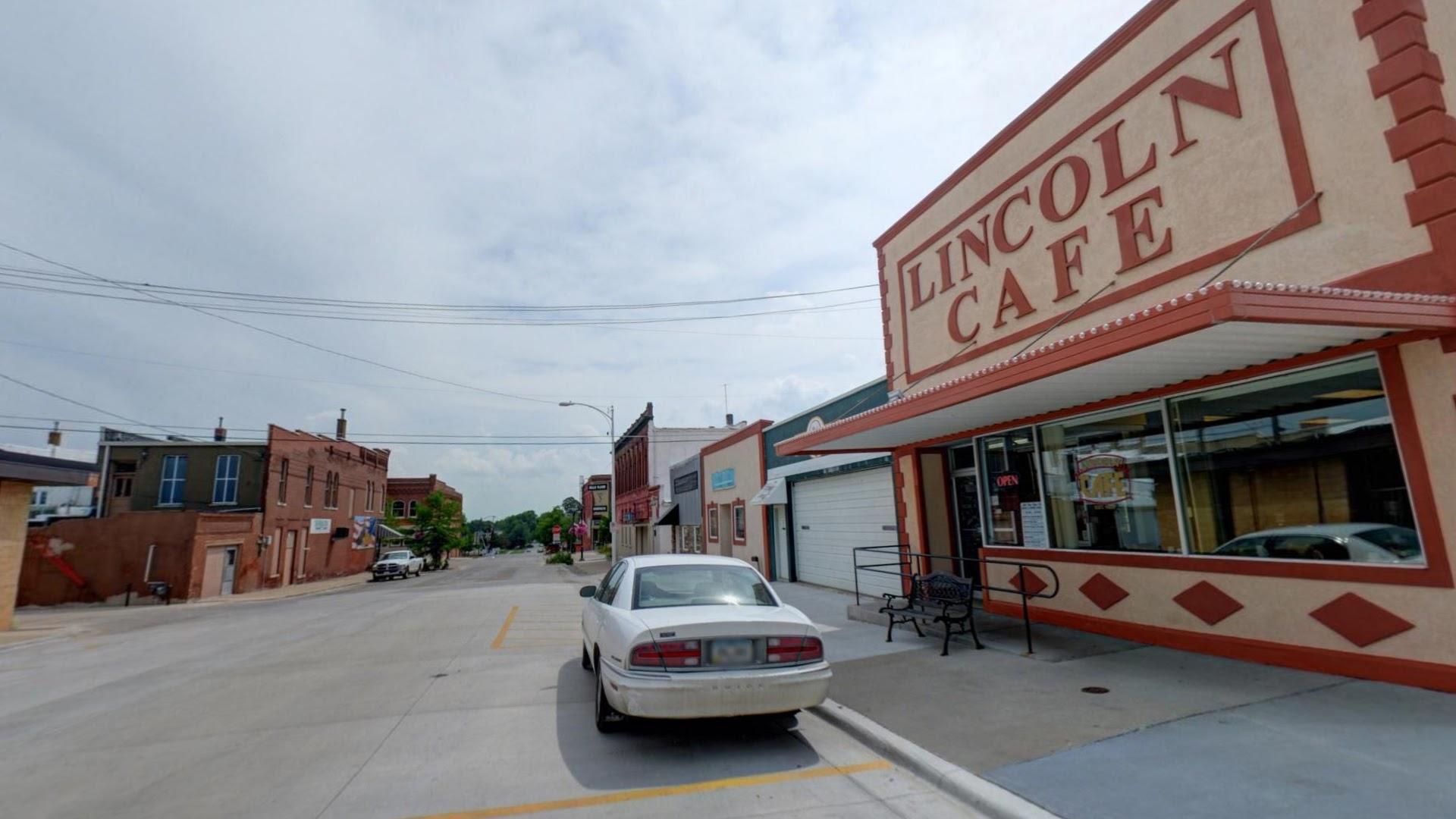 Lincoln Cafe